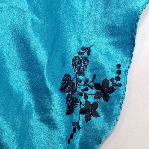 Vintage Nightgown Turquoise Black Embroidered Flowers Sabrina by Mervyns Size L - Picture 4 of 8